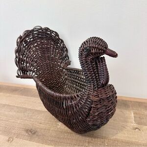 Vintage Hand Woven Dark Stained Wicker Turkey Basket MCM Storage Decor Rattan